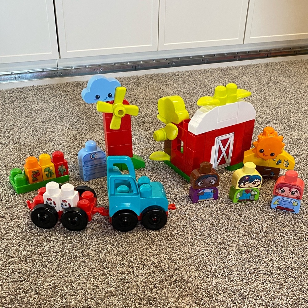 Mega Bloks® Green Town™ Grow & Protect Farm